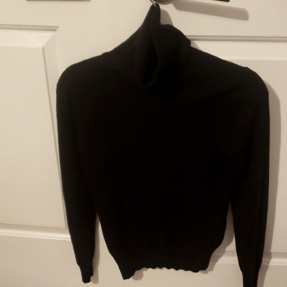 Womans Black CASHMERE Sweater turtleneck